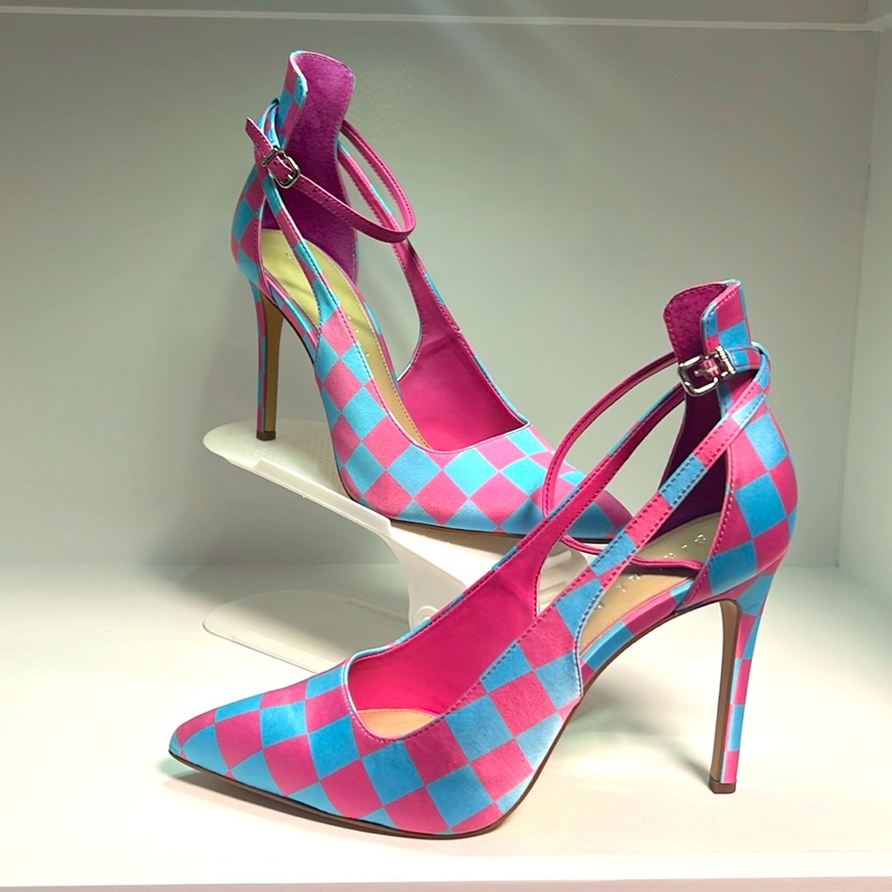 Gianni Bini 4 in heel with ankle straps size 11.